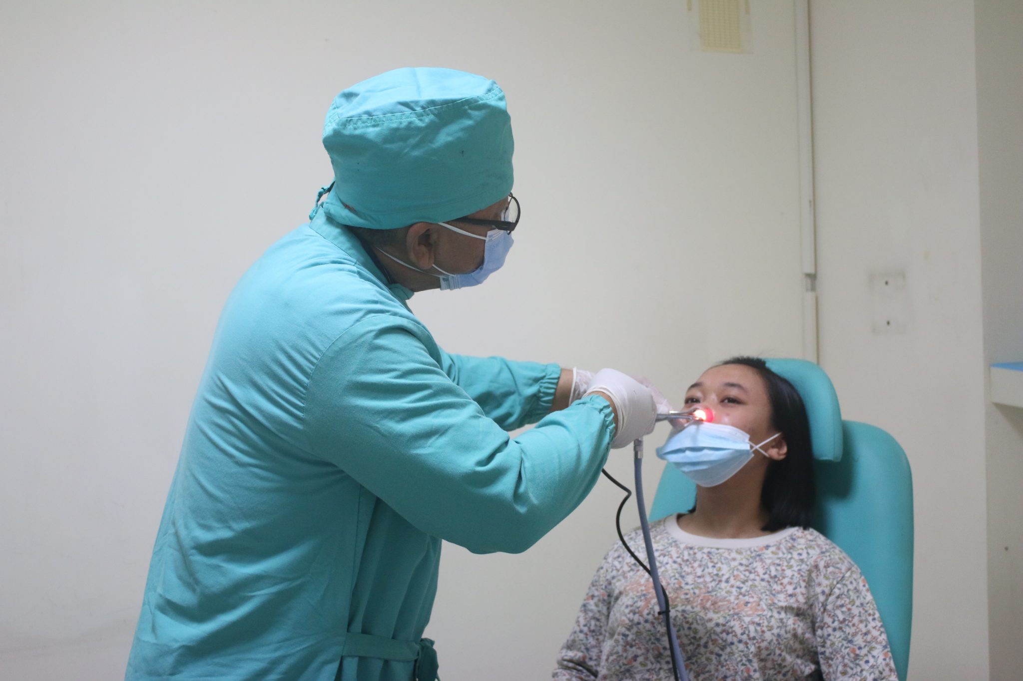 Endoskopi THT ( Telinga Hidung Tenggorok ) RSU Budi Rahayu